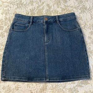 Garage skirt